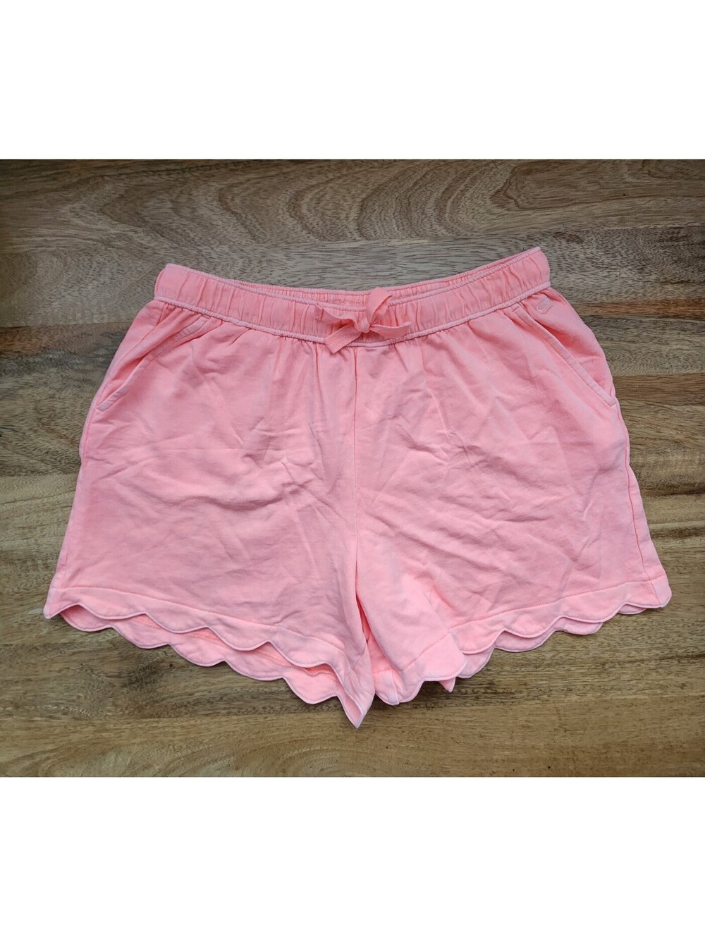 Vineyard Vines Pink Scalloped Hem Athletic Shorts